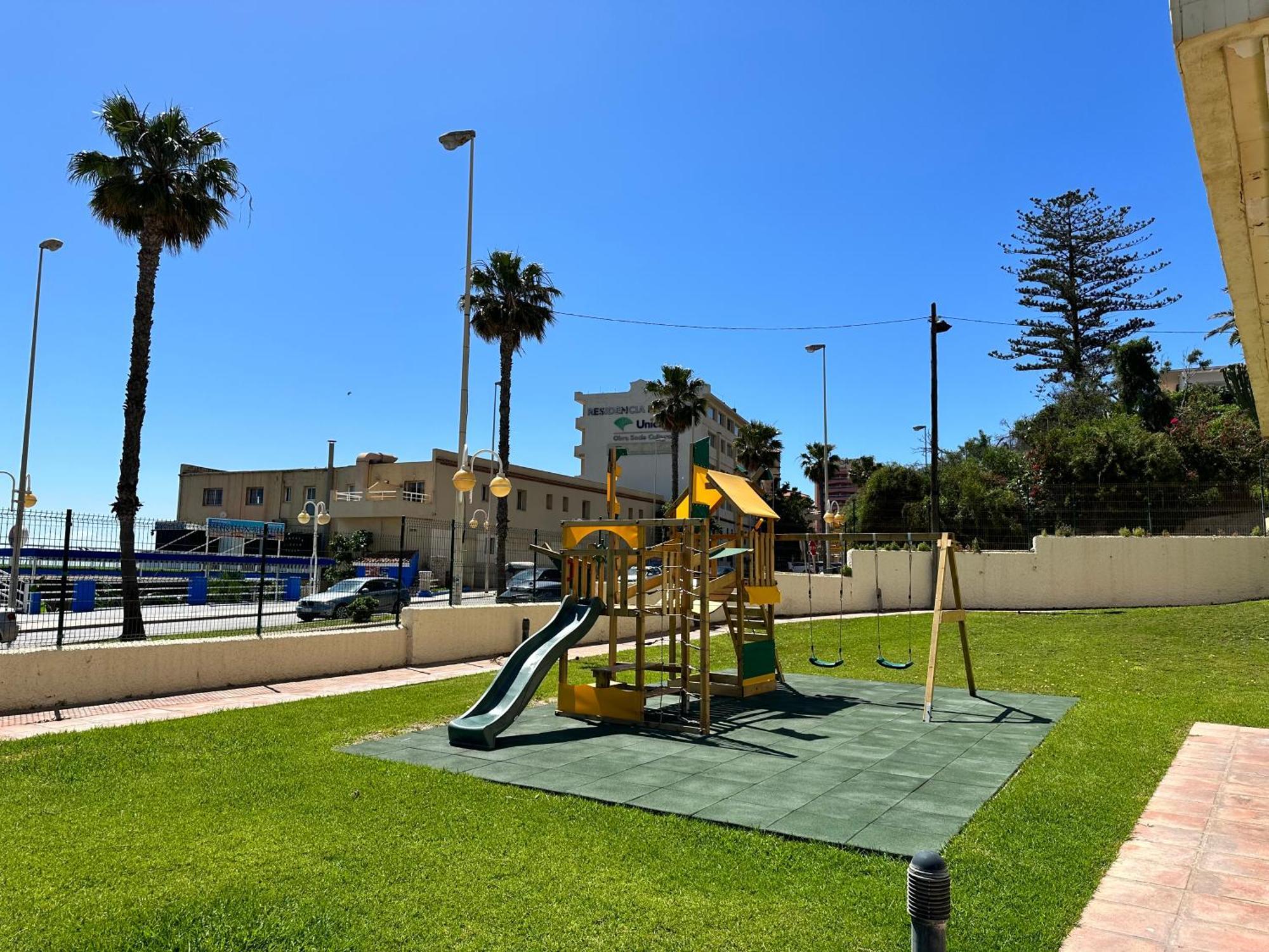 شقة Aloha Playa Sol Y Mar بينالماذينا المظهر الخارجي الصورة