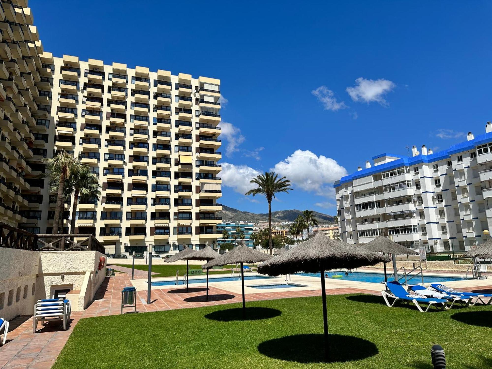شقة Aloha Playa Sol Y Mar بينالماذينا المظهر الخارجي الصورة