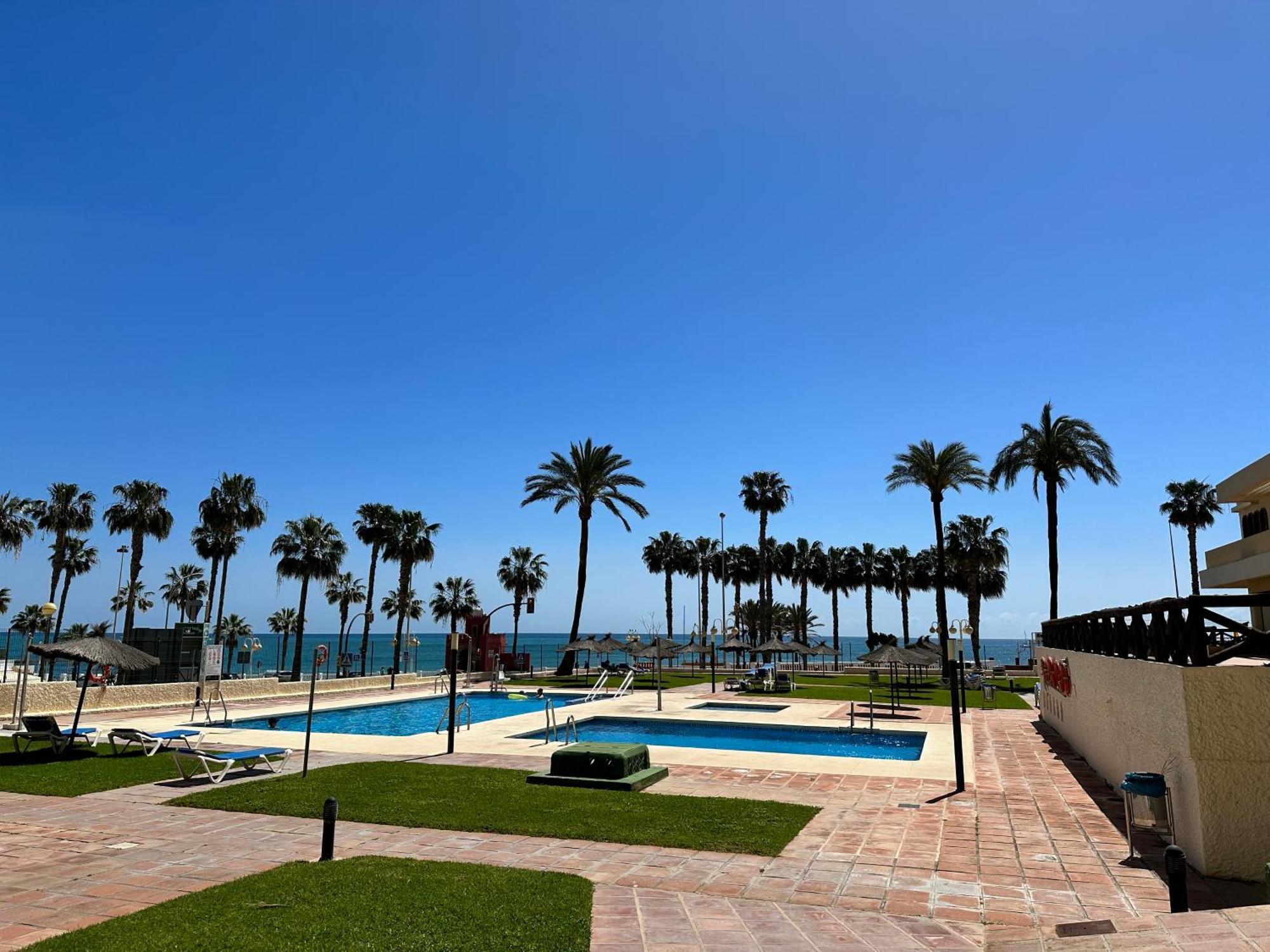 شقة Aloha Playa Sol Y Mar بينالماذينا المظهر الخارجي الصورة